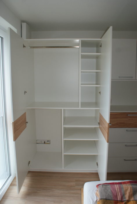 Kleiderschrank von Zachi Wiedner Möbel&Raumdesign Kleiderschrank von Zachi Wiedner Möbel&Raumdesign