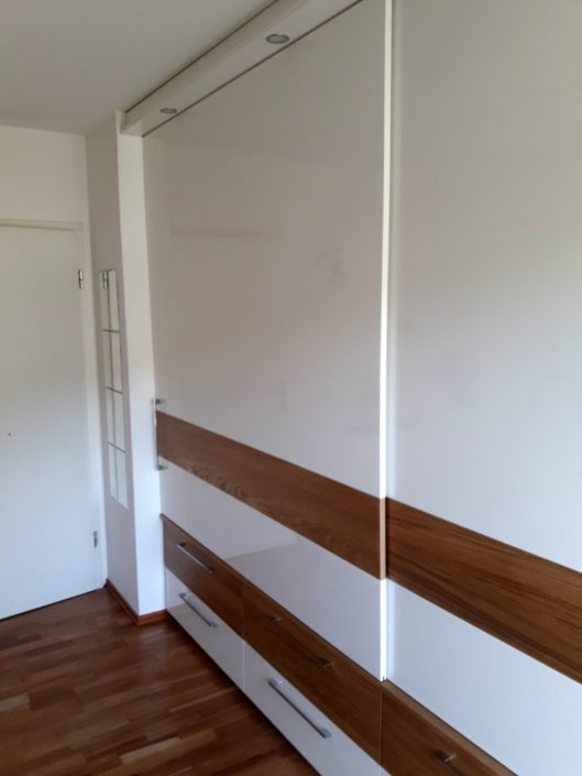 Kleiderschrank von Zachi Wiedner Möbel&Raumdesign Kleiderschrank von Zachi Wiedner Möbel&Raumdesign