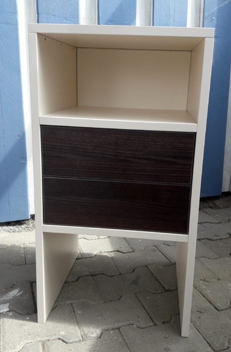 Nachttisch von Zachi Wiedner Möbel&Raumdesign Nachttisch von Zachi Wiedner Möbel&Raumdesign