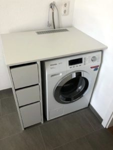 Waschmaschinenschrank von Zachi Wiedner Möbel&Raumdesign