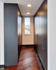 Kleiderschrank nach Maß, vom Schreiner, Lauchringen, Deutschland, Nähe Schweiz