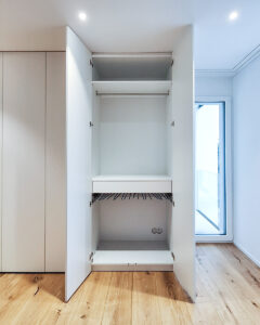 Kleiderschrank nach Maß, vom Schreiner, Lauchringen, Deutschland, Nähe Schweiz