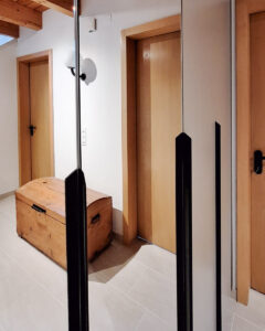 Kleiderschrank nach Maß, vom Schreiner, Lauchringen, Deutschland, Nähe Schweiz