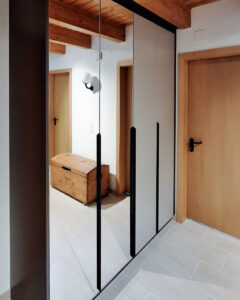 Kleiderschrank nach Maß, vom Schreiner, Lauchringen, Deutschland, Nähe Schweiz