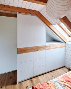 Ankleide, Kleiderschrank nach Maß, vom Schreiner, Lauchringen, Deutschland, Nähe Schweiz