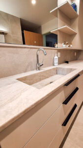 Badmöbel, Waschbeckenunterschrank, Hängeschrank Bad, auf Maß, vom Schreiner, Lauchringen, Schweiz, Deutschland, Waldshut