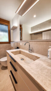 Badmöbel, Waschbeckenunterschrank, Hängeschrank Bad, auf Maß, vom Schreiner, Lauchringen, Schweiz, Deutschland, Waldshut