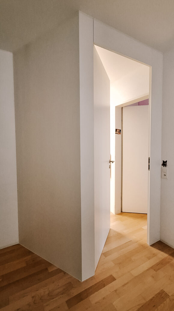 Trennwand mit Tür, Schreinerei, nach Maß, Zachi Wiedner Möbel&Raumdesign, Lauchringen, Deutschland, Nähe Schweiz