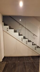 Kleiderschrank, Einbauschrank, auf Maß, vom Schreiner, Treppenunterschrank, Eingangsbereich, Zachi Wiedner Möbel&Raumdesign, Lauchringen. Nähe Schweiz, Waldshut