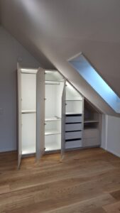 Kleiderschrank, Einbauschrank, auf Maß, vom Schreiner, unter der Dachschräge, Zachi Wiedner Möbel&Raumdesign, Lauchringen. Nähe Schweiz, Waldshut