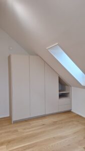 Kleiderschrank, Einbauschrank, auf Maß, vom Schreiner, unter der Dachschräge, Zachi Wiedner Möbel&Raumdesign, Lauchringen. Nähe Schweiz, Waldshut
