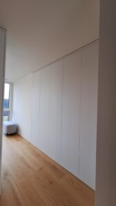 Schlafzimmerschrank, Kleiderschrank, auf Maß, vom SChreiner, Holz, Eiche, mit Beleuchtung. Lauchringen, Zachi Wiedner Möbel&Raumdesign, Nähe Schweiz, Waldshut